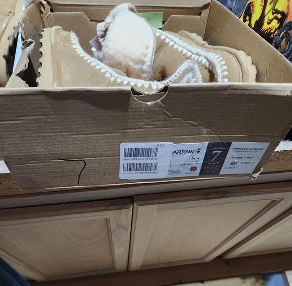 BearPaw Women's Iced Coffee, Star Suede Winter Boots Size 7 NeverWet Technology - Picture 9 of 11